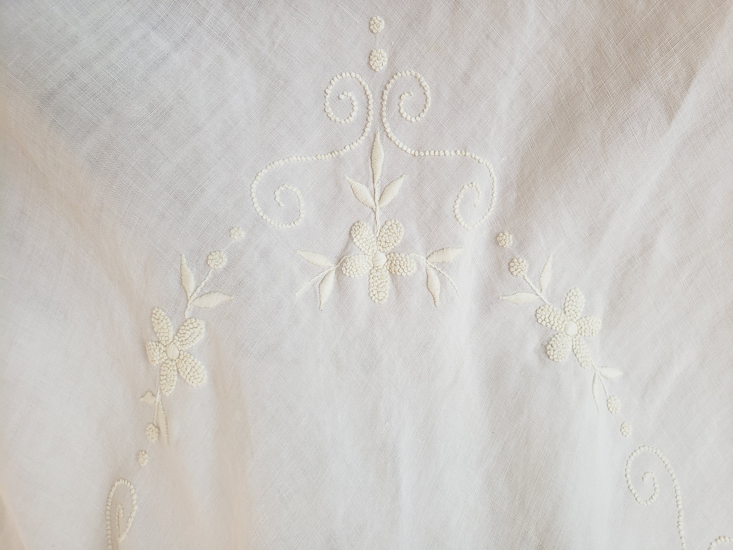 Vintage cream embroidered hankerchief skirt