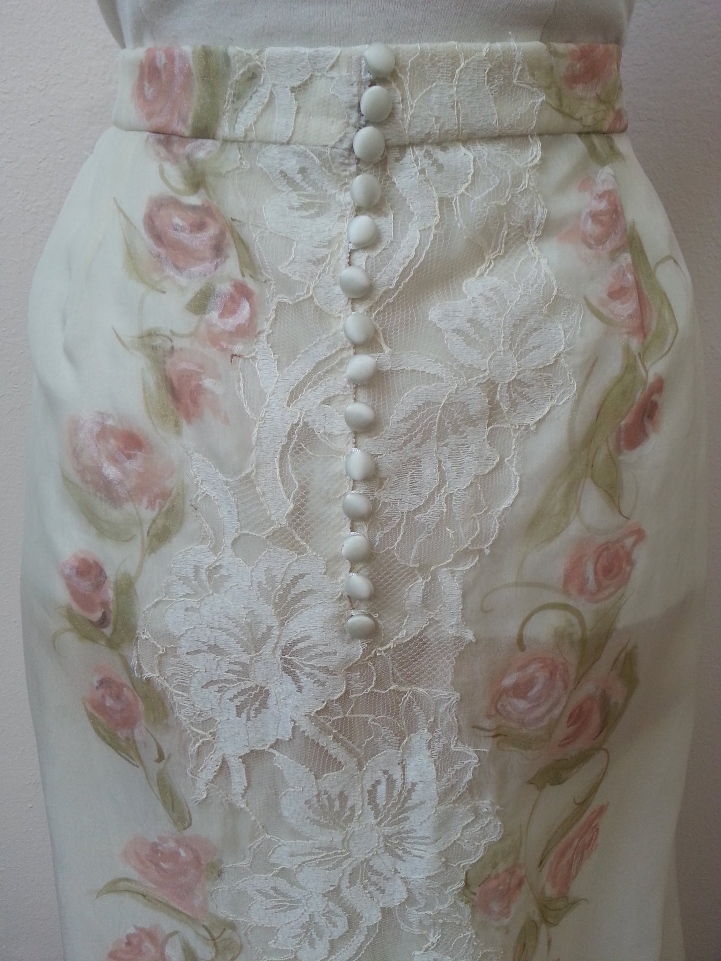 Handpainted bridal skirt with roses